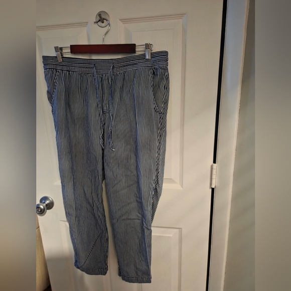 GAP Pants - Women's Blue Striped Pants